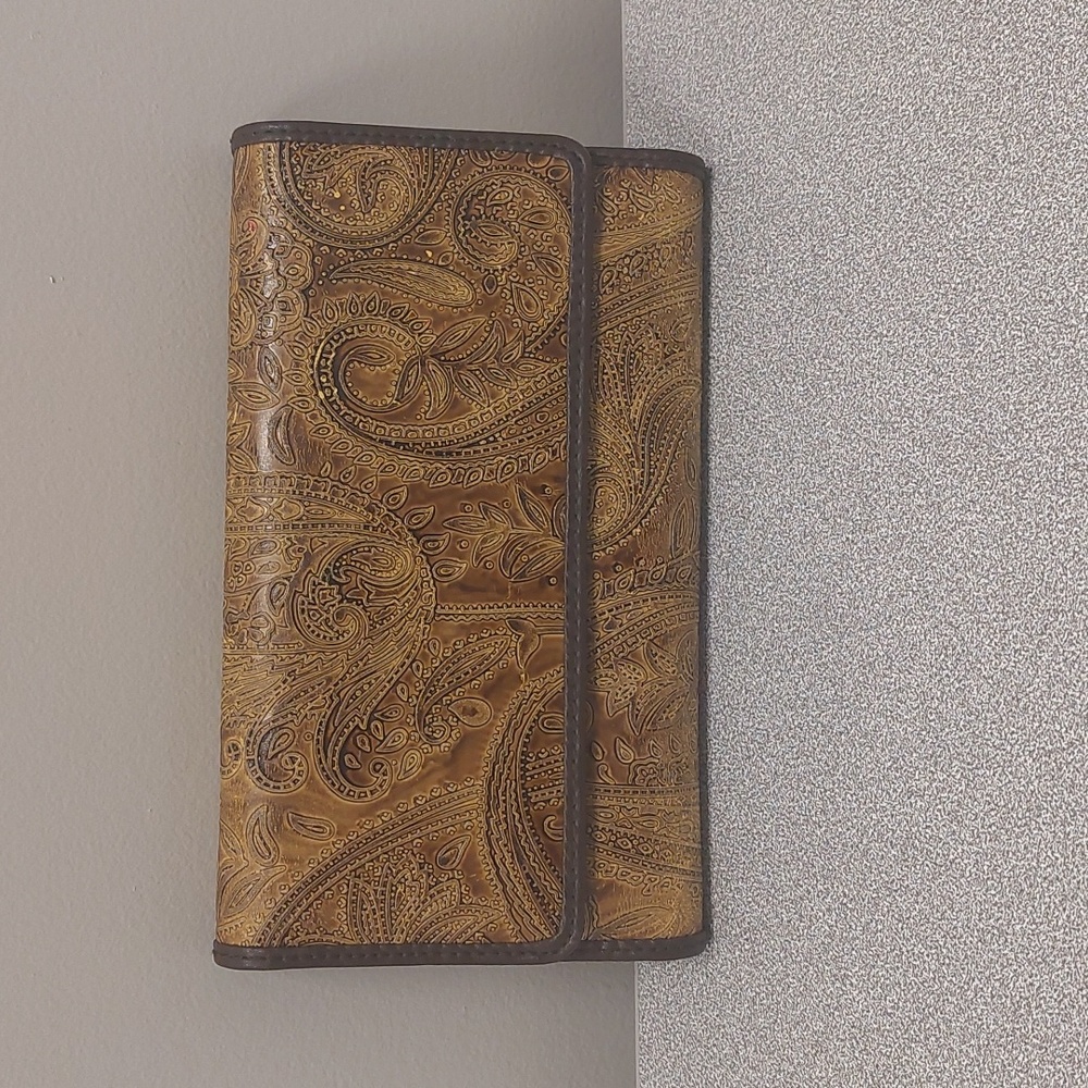 Relic faux leather paisley bi-fold wallet